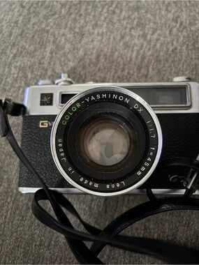 Non Working Yashica Color-Yashinon DX 45mm Lens in Black and Silver-